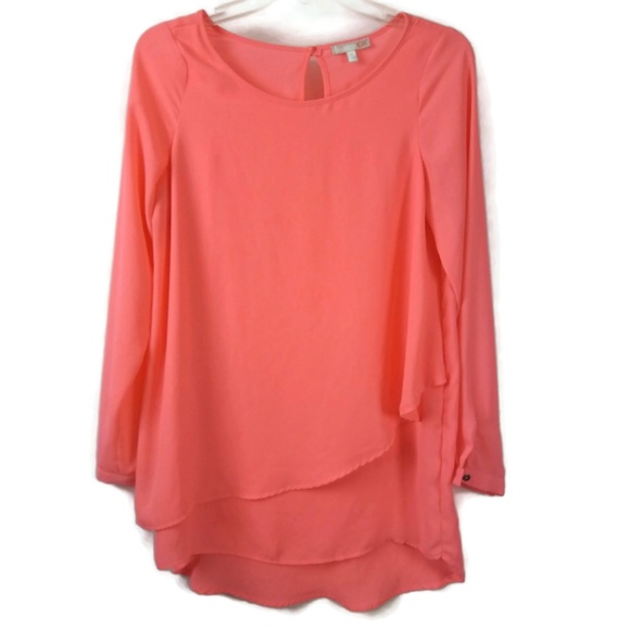 Gianni Bini Tops - 💵Orange Gianni Bini Layer Front Hem Key Hole back